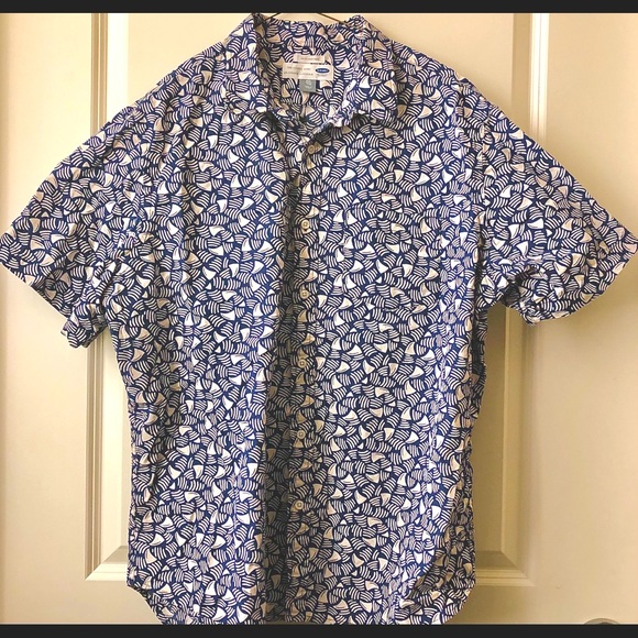 Old Navy Men’s XXL/TTG/EEG Shirt - Picture 2 of 3